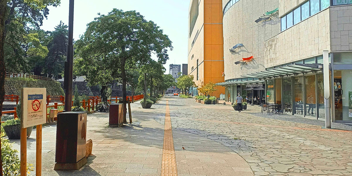 기타큐슈-리버레인-고쿠라성-사이-거리