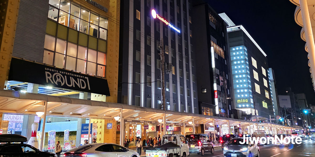 교토-트래블로지-시조-가와라마치-호텔-외관-지원노트